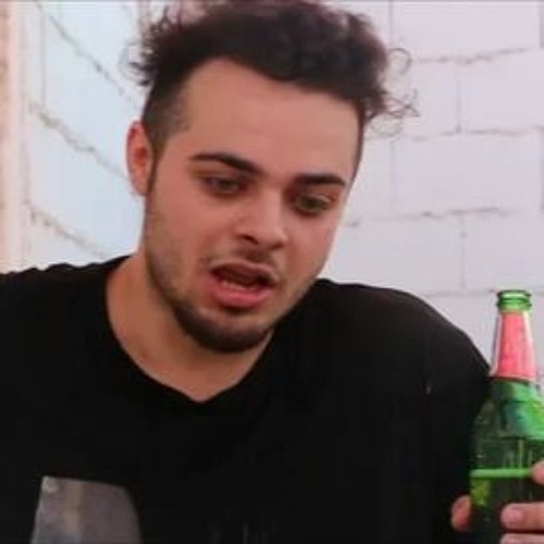 Codrin - Simt Nevoia Să Consum Alcool De Dimineață