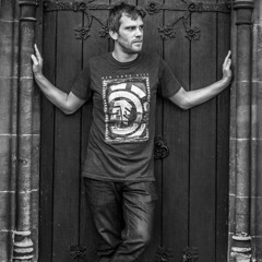 Rob van Thom - Rule The World (Michael Kiwanuka)