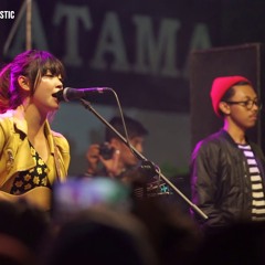Cinta Luar Biasa Andmes Tami Aulia LIVE @STIMIK Pekalongan.MP3