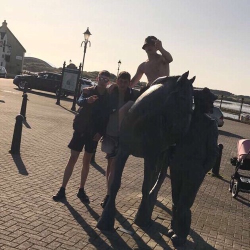 Onit tunes  😵💊