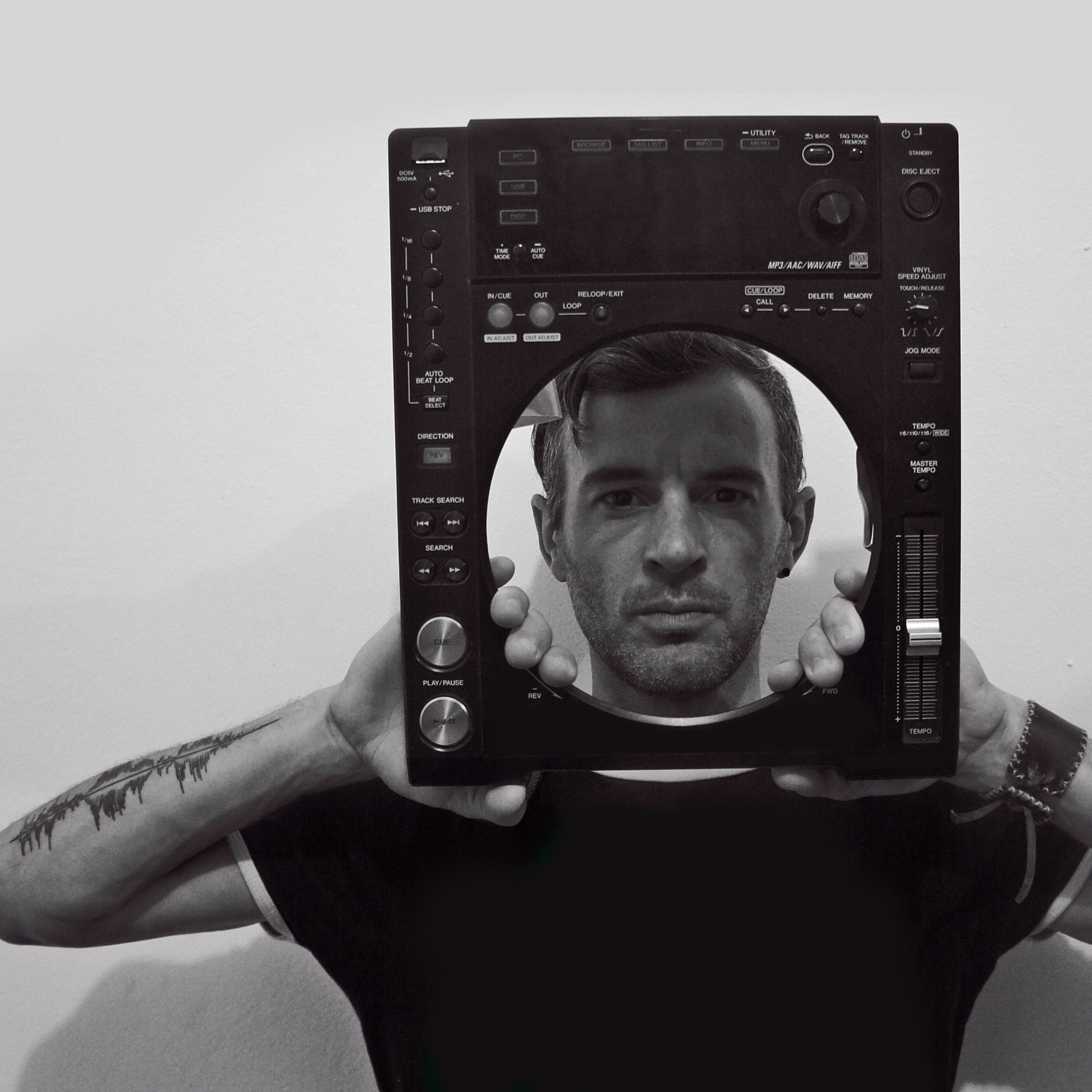 DJ PRODUCER
