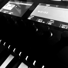 Noire 4 by VG 3D - Escute com Fone de Ouvido