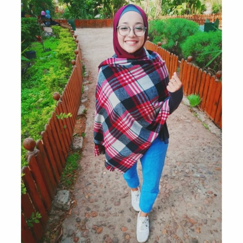 - هنا مُعتقَل - شِعر بالعامية ' عبير عصام ' .