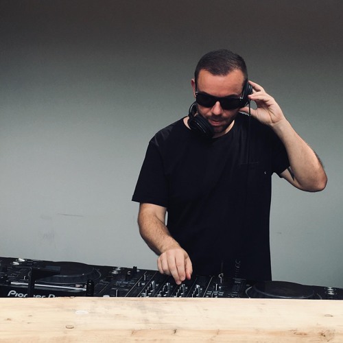 AAvA_SUMMERMIX_JULY2019