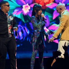 Pitbull x Daddy Yankee x Natti Natasha - No Lo Trates (Live in Premios Juventud)