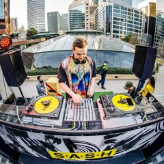 SASH by Day Ft Youandewan Opening Set