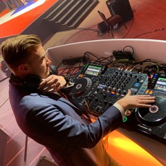 Live Vibes from MrqV DJ Cortland Live Mix