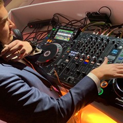 Sunny in Seattle DJ Cortland Live Mix