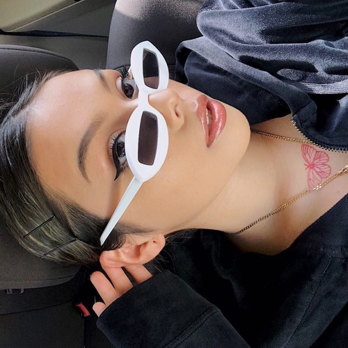 sneak dissin (on me) (ﾉ◕ヮ◕)ﾉ*:･ﾟ✧