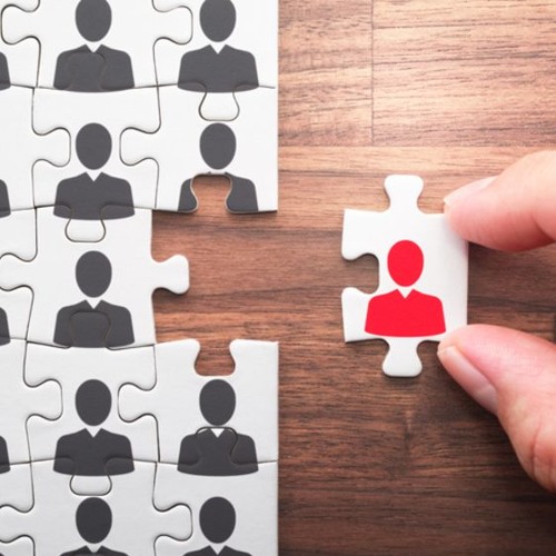 Should a BI Leader Hire Specialists or Generalists? by Wayne Eckerson - Audio Blog