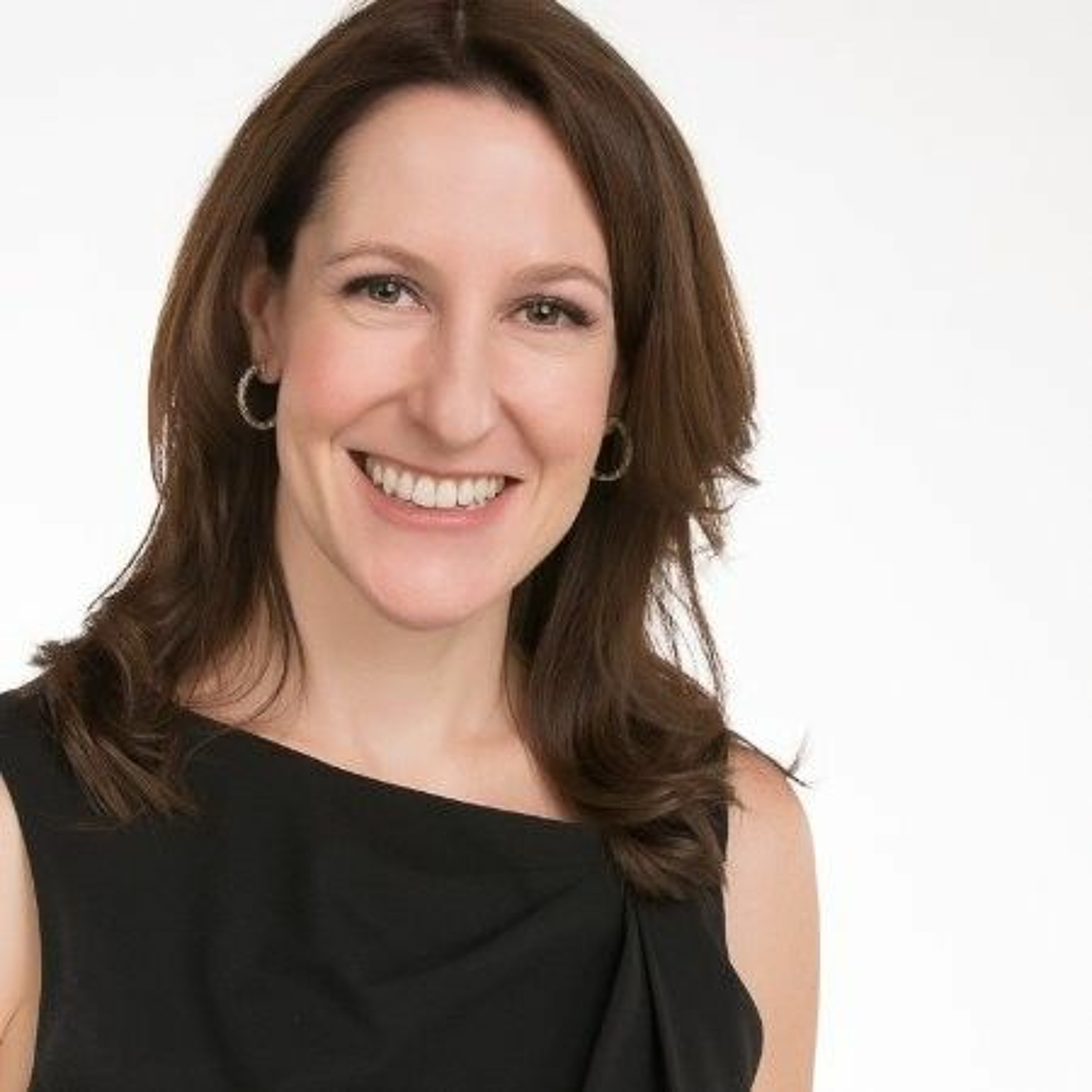 #178: The Power of Questions in Establishing A Coaching Culture within Finance with Sarah Elliott episode artwork