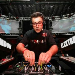 London Elektricity Essential Mix 2008-11-08 (Dysthymia Edit)