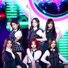 (G)I-DLE  _  Hot Issue  _  [Korean Music Wave] (4minute Cover) 2018