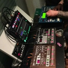 Acitizen & 23MgM23 Live @ the  hardware house.MP3