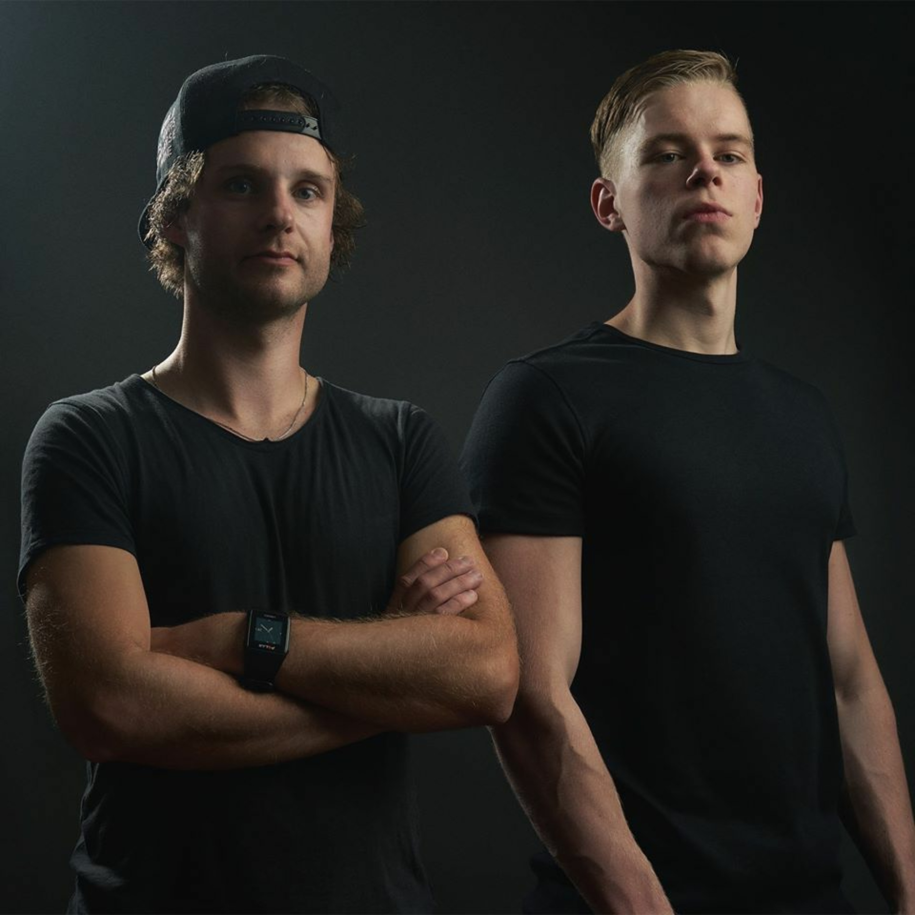 Behind The Deckz
