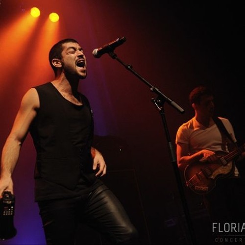 Mashrou3' Laila - The Begger And The Thief ( La Cigale Paris 2012 )