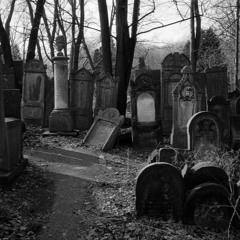 HT4L - The Cemetery (Original Mix) [FREE]