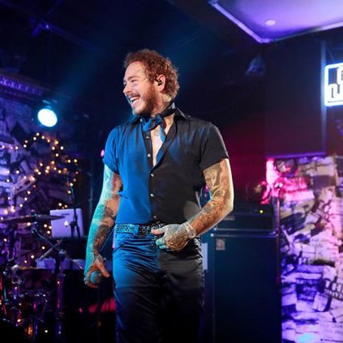 Post Malone - Circles (Live from The Bud Light Dive Bar Tour)