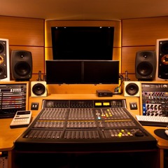 Space queen (never cared remix)