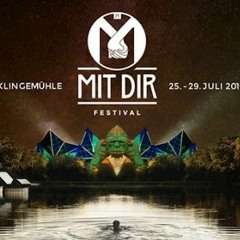 si.mono @ MitDir 2019 Snipped Freunde Floor