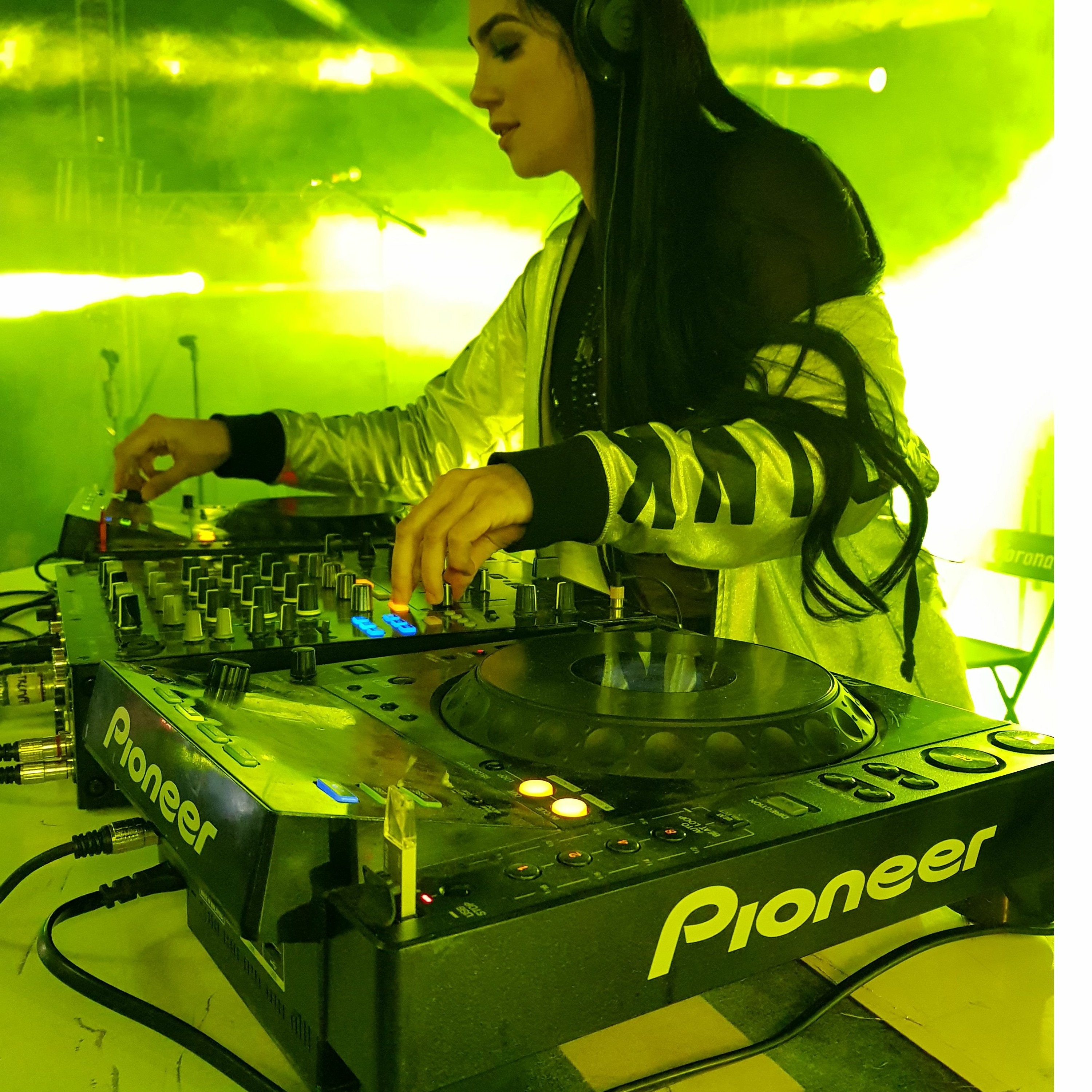 Dj Helen Jovanovich