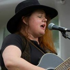 Singer Songwriter Cindy Wielders Zingt Wat Moet Je Nou Gelukkig Zijn Live On Stage Voor MusicMagic