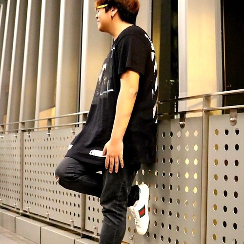 Feel My Bass Nonstop