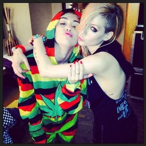 240819 Look At Us Noww