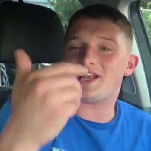 Mc Fraz & Molegrip Doing Bits