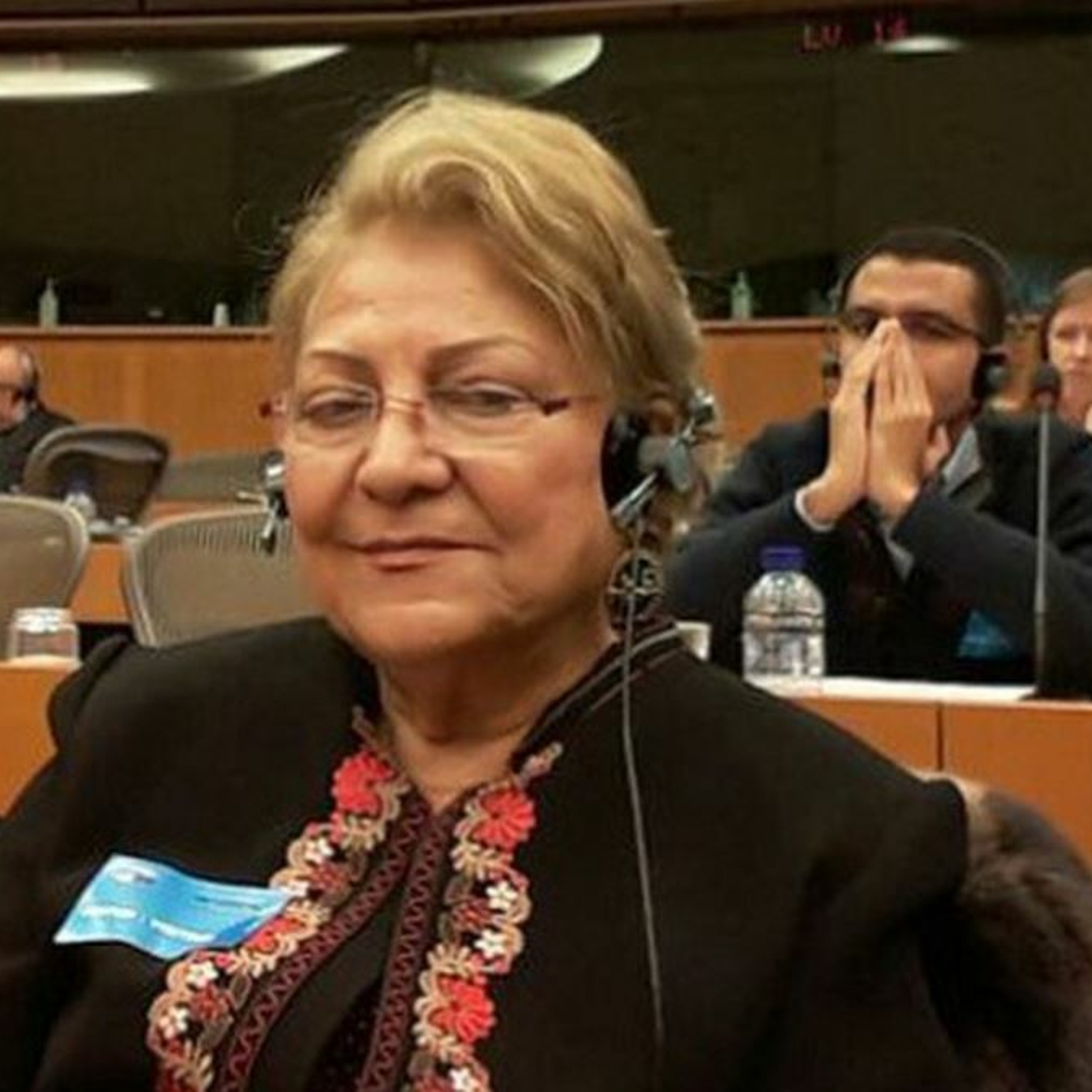 آخرین گفت‌وگوی گیتی پورفاضل از امضاکنندگان نامه برکناری خامنه‌ای