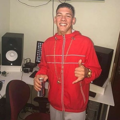 MC ROGÊ - TÔ ADORANDO NOS DOIS FUDENDO A PAMPA