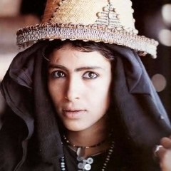 كم يعشقك قلبي الشجي ويهواك | حسين محب