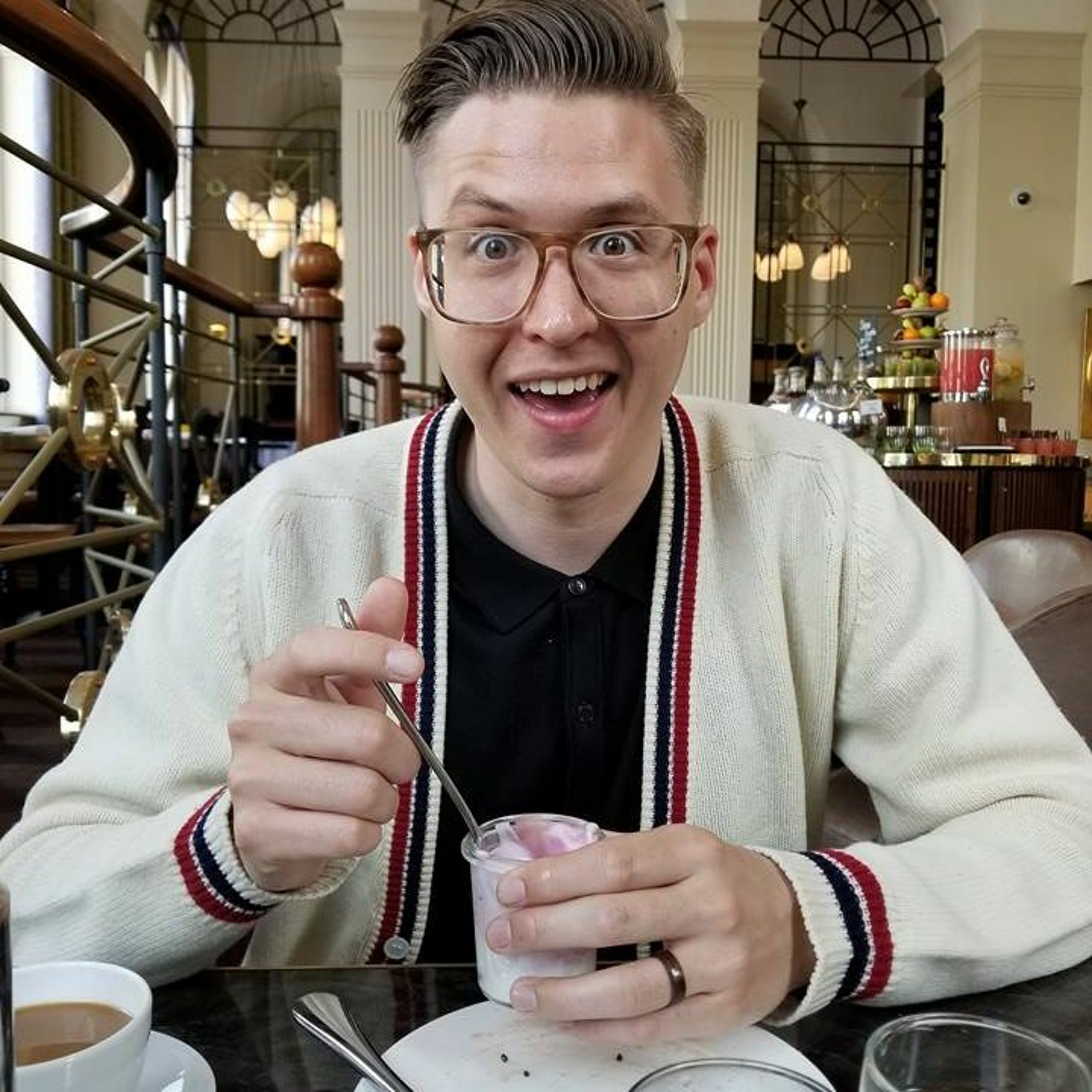 Ancient Selfies, Conspiracies, and Square eyes!