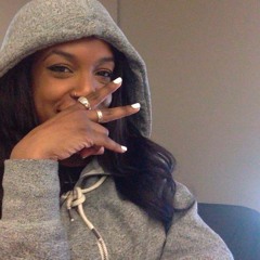 Creased Up Throwin E's Up
