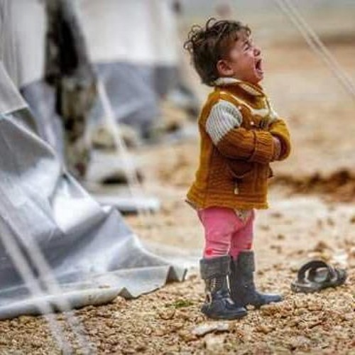 متأثّراً حدّ الموت بوشوشة حليب الصباح <موسيقى ليال وطفة؛