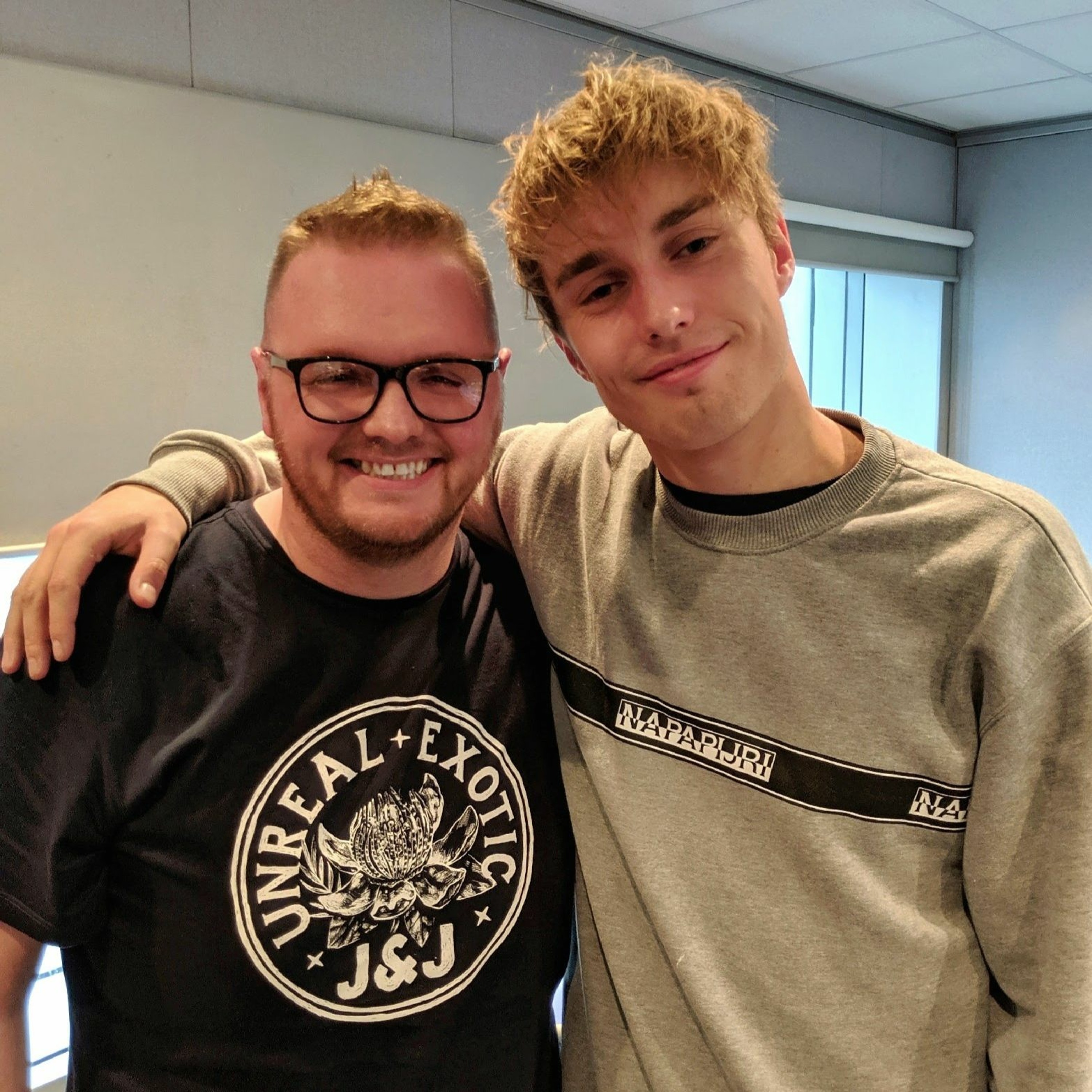 Sam Fender EXCLUSIVE - Hypersonic Missiles and more... episode artwork