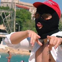 StreetManTV - Balaclava On The Beach (StreetManTV)