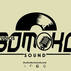 PAPY MBAVU dans MOTO