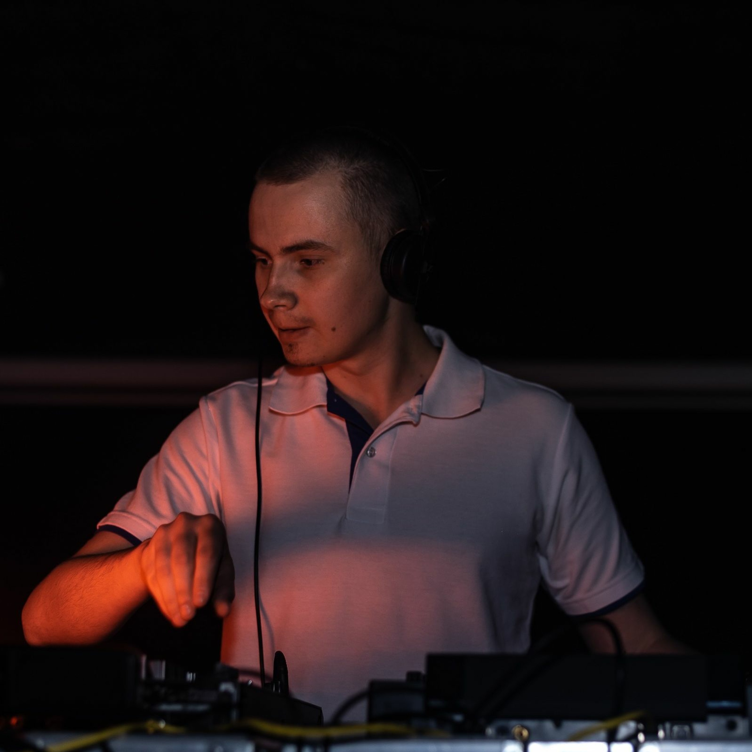 Forescape Radio
