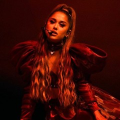 Ariana Grande live Lollapalooza 2019