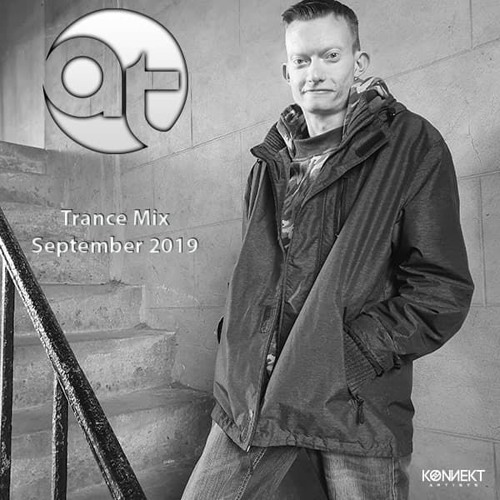 Күйеуі ғашықтың ұрығымен пизканы жалайды