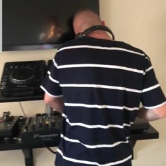DJ Ozone vs DJ Frostie - Vinyl Mix - 07.09.2019