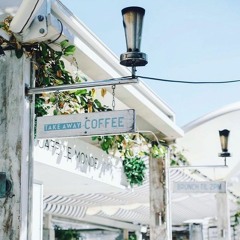 Live @ Cafe Le Monde