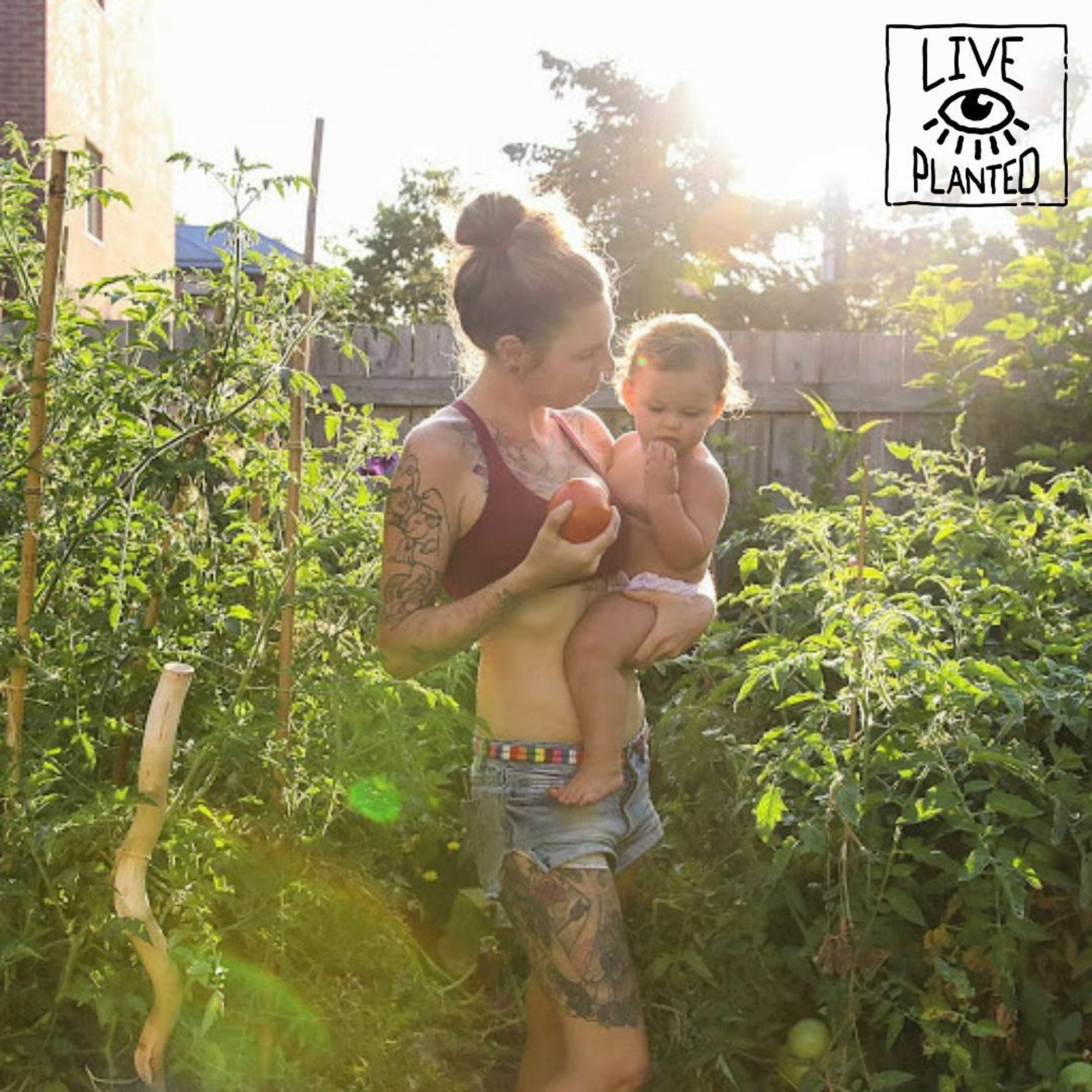 #169 10 Weird Ways We're Zero Waste & Frugal w Amber of The Fairly Local Vegan