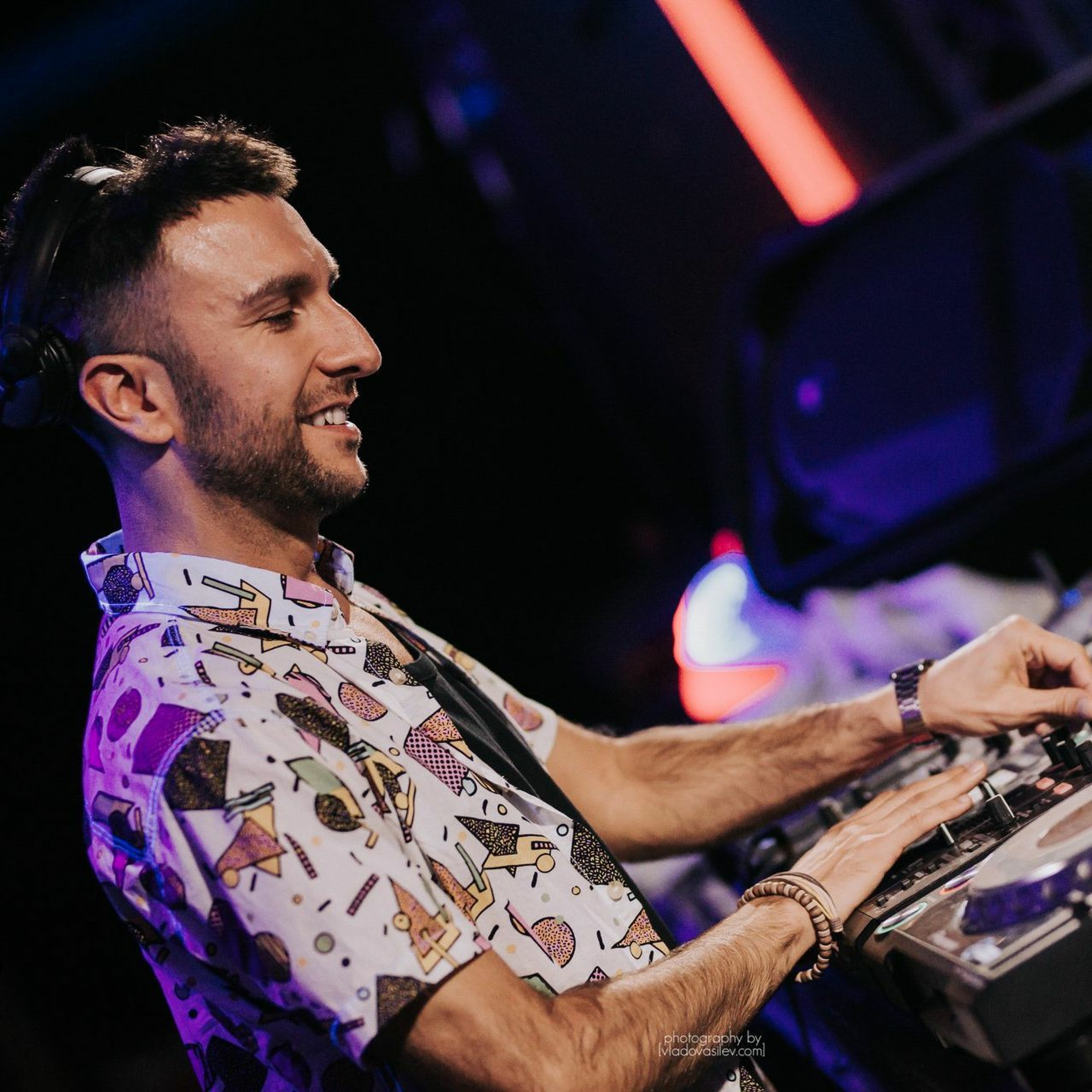 Silver Ivanov live at 'Location Cue x World UP' [01.09]