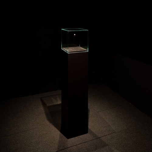 A series of personal questions addressed to a Roman coin (2019)_English version