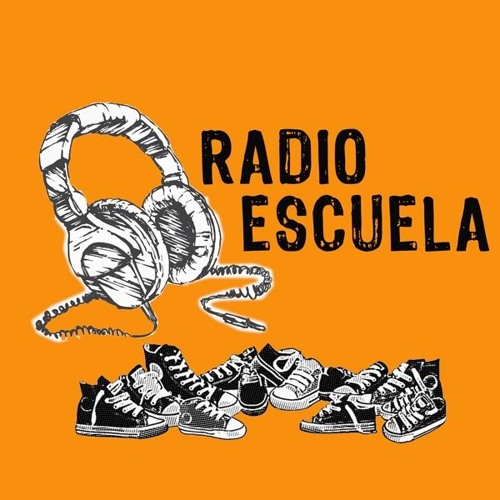 Stream Sapo enamorado - Voz: La Vero Gómez from Radio Escuela | Listen  online for free on SoundCloud