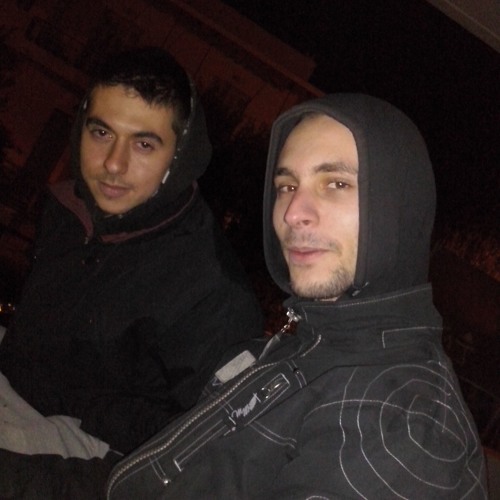 DIPER x HOKE - ΚΛΕΙΝΕΙ Η ΑΥΛΑΙΑ (2009)