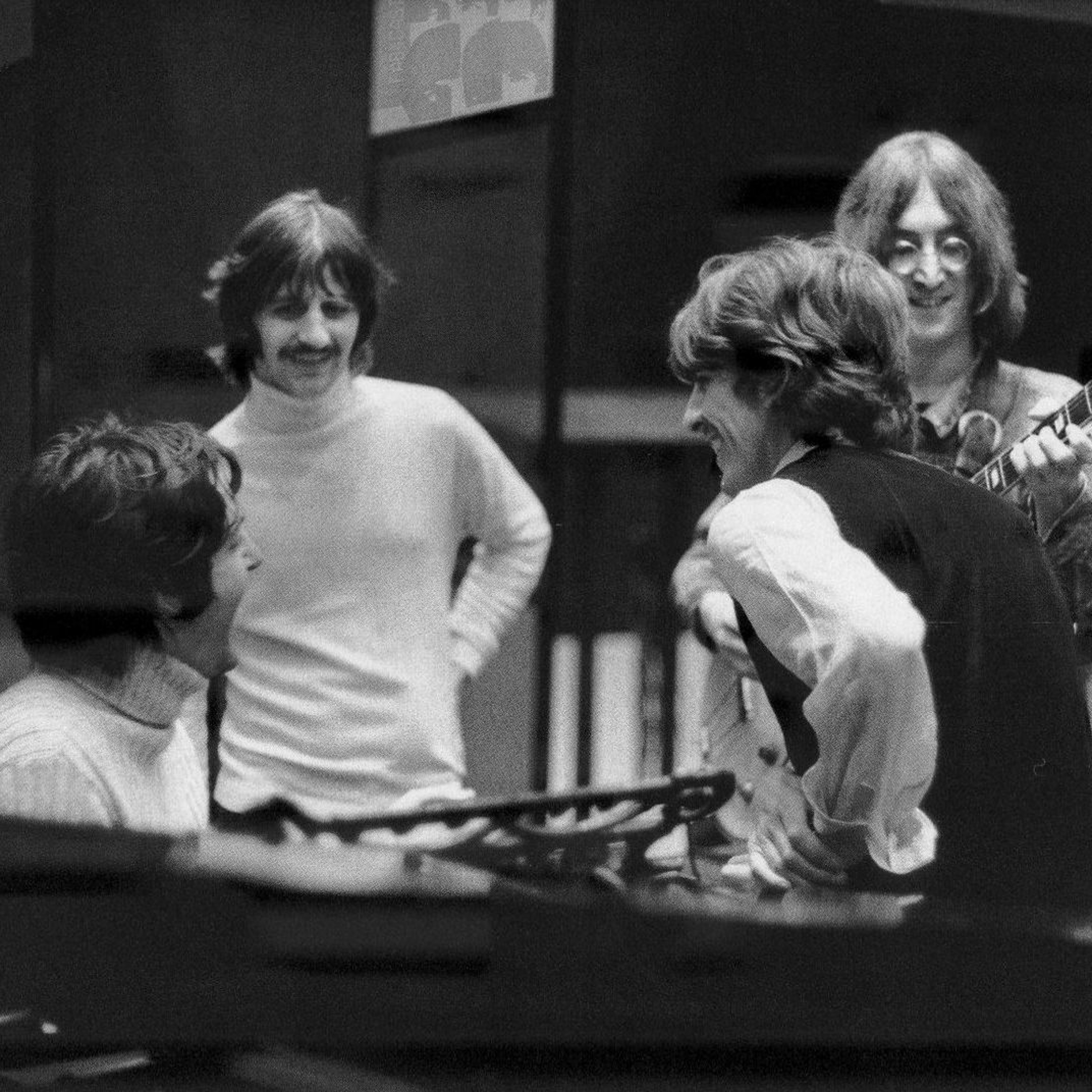126. Happiness Is A Warm Gun / (Wild) Honey Pie / Glass Onion (White Album, deel 7) episode artwork