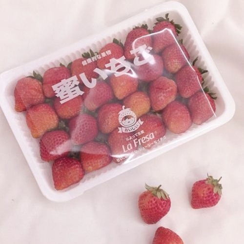 Stream strawberry kisses // olivia herdt by ムーンチャイルド ☆ | Listen online ...